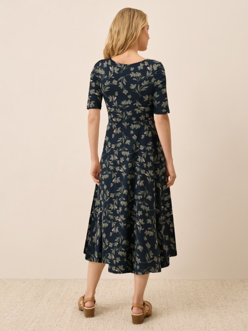 Pact Organic Fit & Flare Signature Scoop Dress Painted Petals Midnight Blue XL - Picture 2 of 9
